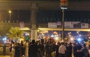 فشار عده ای تحت عنوان تظاهرکننده، برای شکستن خط امنیتی نزدیک منطقه سبز بغداد/ پرتاب نارنجک به سوی نیروهای امنیتی