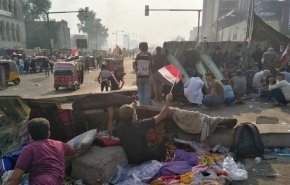 گردانندگان تظاهرات میدان تحریر بغداد رادیو و روزنامه راه اندازی کردند