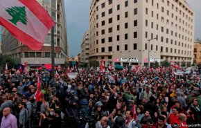 كاتب سياسي: الاحتجاجات في لبنان محفزة لإطلاق المرحلة الثالثة والتي..