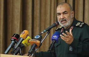 قائد حرس الثورة: صرح الثورة الاسلامية لن يتزعزع