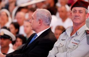 حزب غانتس يعلق على تعيين بينت وزيراً للحرب 