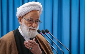 خطیب جمعه تهران: گران شدن بنزین تصمیمی است که دولت و مجلس گرفته‌اند
