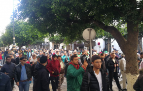 شاهد.. تجدد التظاهرات في الجزائر رفضا لتنظيم انتخابات رئاسية
