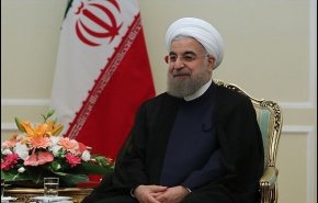 الرئيس روحاني يهنئ باليوم الوطني لسلطنة عمان