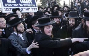 خلافات الجماعات الدينية اليهودية تطفو على السطح+فيديو 