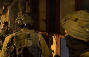قوات الاحتلال تشن حملة مداهمات واعتقالات في الضفة والقدس