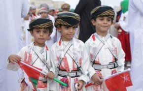 شاهد..في سلطنة عمان أول تجمع لـ 3 آلاف توأم 