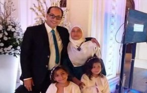 صحفي مصري معتقل يناشد الناس ويحملهم أمانة ابنتيه