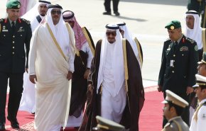 السعودية تؤكد دعوة أمير قطر لحضور القمة الخليجية في الرياض