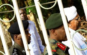 السودانيون يترقبون اصدار الحكم النهائي على البشير
