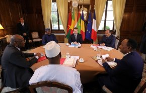 فرنسا تؤجل قمة ’مجموعة الساحل’ اثر الهجوم الدموي بالنيجر