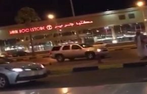 كاتبة سعودية: حادثة 'حذاء ينبع' نتيجة لمناهجنا المتطرفة