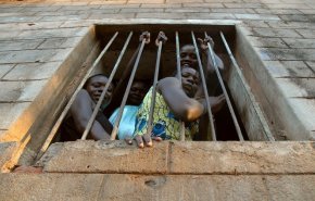 السودان..مقتل وإصابة سجناء إثر مواجهات عنيفة في سجن بدارفور
