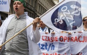 تهدید پزشکان فرانسوی به استعفای دسته جمعی/ تصمیم پزشکان فرانسوی به راه انداختن جنبش بی‌سابقه نافرمانی 