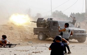 شاهد.. تواصل المعارك بين قوات حفتر والوفاق جنوب طرابلس