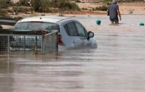 شاهد كيف غرقت شوارع الكويت بسبب الأمطار الغزيرة