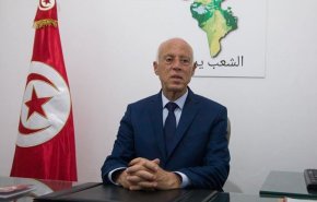 الرئيس التونسي يوجه رسالة لشعبه ويكشف عن أطراف تحيك المؤامرات 