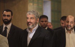 خالد مشعل يصل كوالالمبور بمرافقة وفد من حماس
