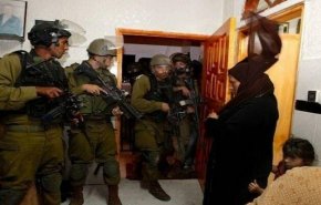 حمله غافلگیرکننده نظامیان صهیونیست به منازل فلسطینیان
