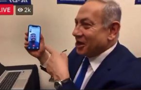 گفتگوی تلفنی نتانیاهو با «وبلاگ نویس سعودی»: کاش در انتخابات ما شرکت می کردی! + فیلم