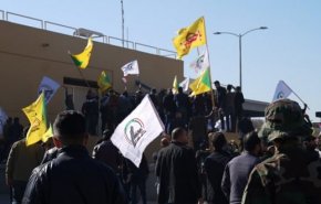 شاهد/ بهذه المشاهد يستمر الاعتصام أمام السفارة الأمريكية في بغداد