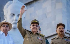 واشنطن تفرض عقوبات على وزير القوات المسلحة الكوبية 