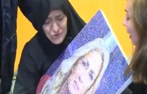 بالفيديو..والدة الاعلامية نجوى قاسم تبكي ابنتها بحرقة