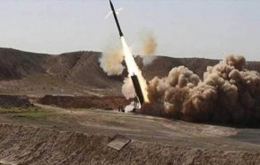 إطلاق 3 صواريخ على تجمعات لمرتزقة الجيش السعودي بعسير