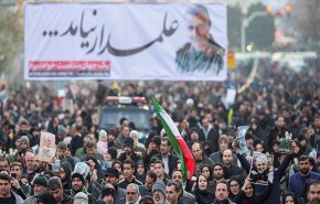 شاهد.. حشود مليونية في طهران ورسالة واحدة لترامب