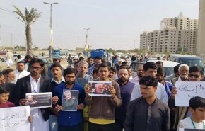 تظاهرة واسعة في كراتشي للتنديد بإغتيال الشهيد الفريق سليماني