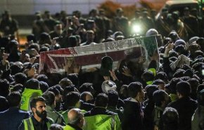 الشهيد سليماني يوارى في الثرى بعد دك قواعد امريكية