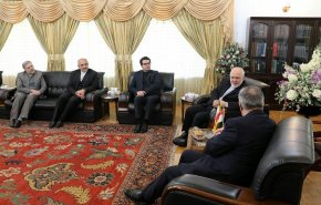 ظريف : ايران تولي اهمية كبيرة جدا لوحدة الاراضي واستقلال العراق