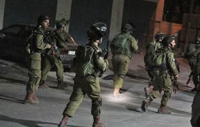 قوات الاحتلال تشن حملة اعتقالات في الضفة الغربية