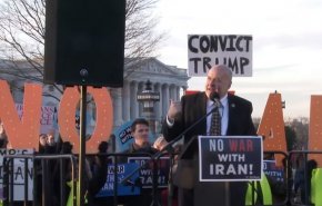 شاهد..مسيرات في امريكا احتجاجا على الحرب ضد إيران