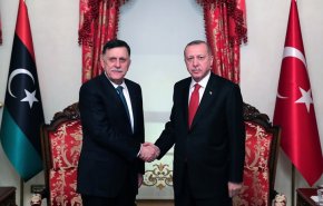 السراج يصل تركيا بعد فشل التوقيع على اتفاق موسكو
