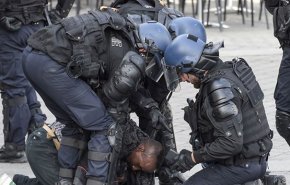 تصاویری که ماکرون نمی‌خواهد دیده شود؛ مشت آهنین پاریس به اعتراضات + فیلم