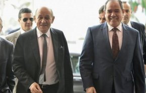 الجزائر وفرنسا تتفقان على وقف إطلاق النار في ليبيا