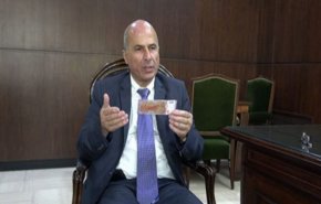 حاكم مصرف سوريا ينتقد عملية استيراد السلع 