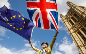 بالفيديو... بريطانيا تهدم جهود 70 عاما!