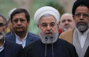 الرئيس روحاني: لا سبيل سوى المقاومة لمواجهة الاعداء