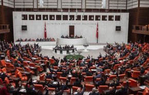 پارلمان ترکیه، تمدید مأموریت نظامی در خلیج عدن را به رأی می‌گذارد
