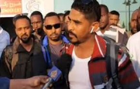 رسوایی برای امارات/ 80 جوان سودانی فریب خورده از لیبی به کشورشان بازگشتند