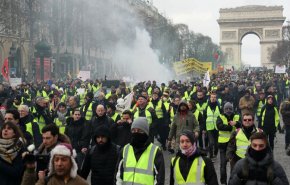 الشرطة الفرنسية تحظر مظاهرة 'السترات الصفراء' ليوم غد السبت
