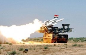 سوریه پدافند هوایی خود را برای مقابله با حملات رژیم صهیونیستی تقویت می‌کند/ تاکتیک غیر مسوولانه جنگنده های رژیم صهیونیستی برای پنهان شدن پشت هواپیماهای مسافربری