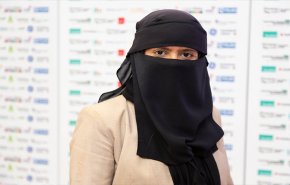 معارضة سعودية تفوز بلقب 'المرأة البريطانية المسلمة'