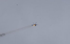 الدفاع السورية: صاروخ للمسلحين اصاب مروحية عسكرية