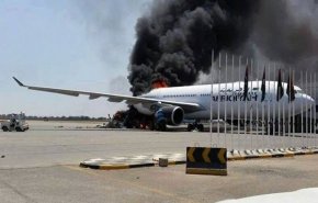 حمله موشکی نیروهای شرق لیبی به فرودگاهی در طرابلس