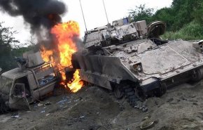 إحراق آلية عسكرية سعودية محملة بالجنود في جيزان 