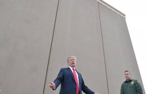5 دولارات تبدد مليارات صرفها ترامب على الجدار الحدودي