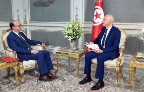 الفخفاخ يقدم تشكيلة حكومته للرئيس التونسي